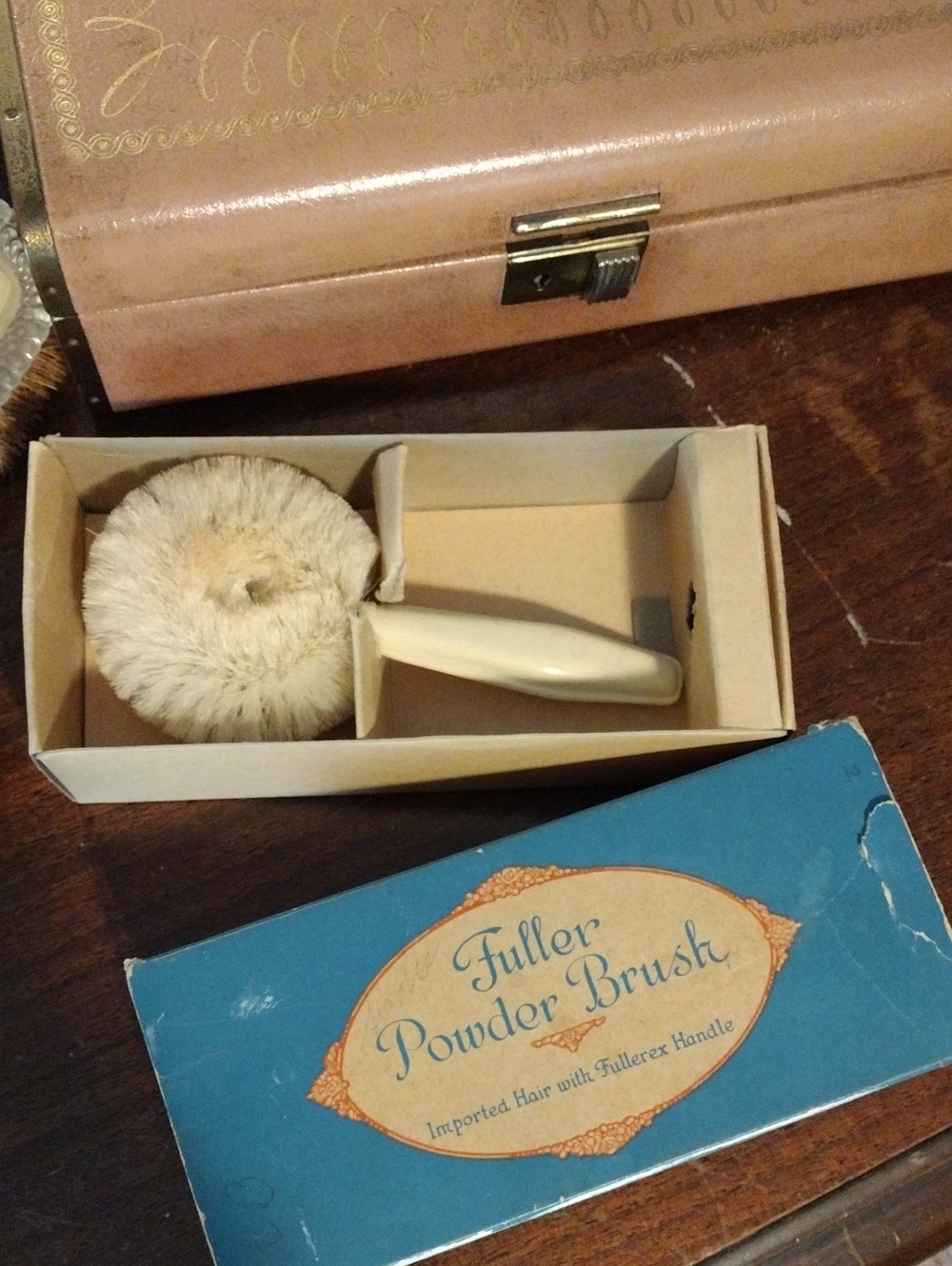 Fuller Powder Brush with Handle - Vintage Box
